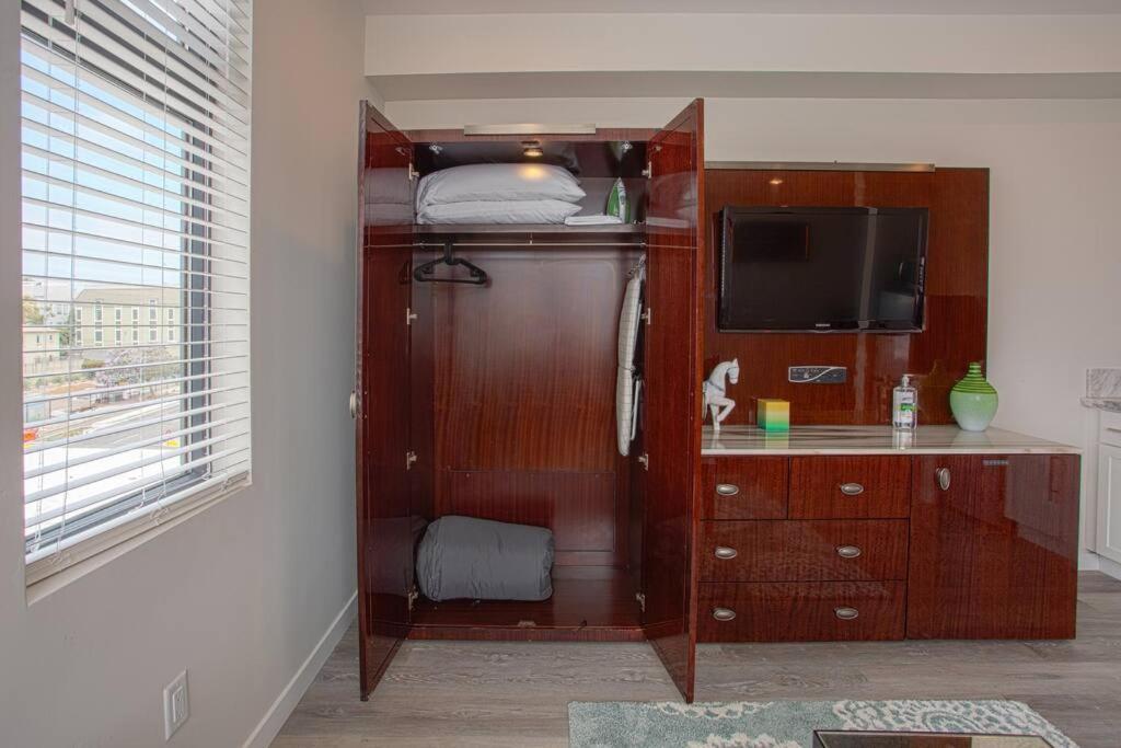Apartamento One Bedroom With Downtown View *